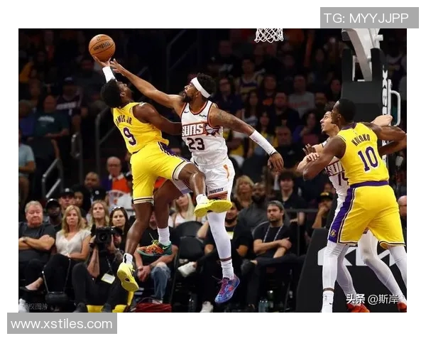 2013年湖人队与国王队季前赛精彩回顾与赛后分析